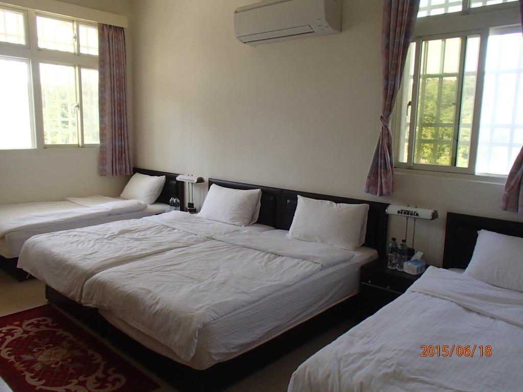 成功民宿 Km Bed And Breakfast Ťin-chua Pokoj fotografie