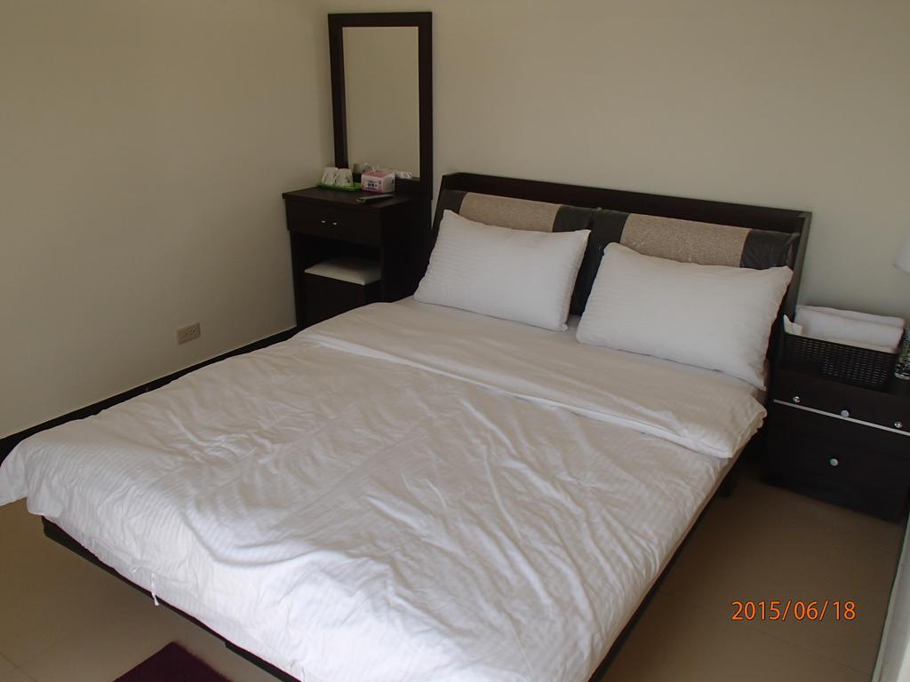成功民宿 Km Bed And Breakfast Ťin-chua Pokoj fotografie